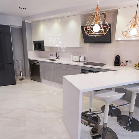 Luxury 2 Bedroom Apartment In Los Cristianos Los Cristianos  Dış mekan fotoğraf